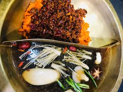 -沸炉重庆老火锅(军事博物馆店)