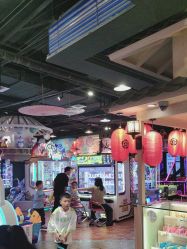 -卡通尼乐园(新达汇三林店)
