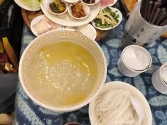 -桥香园云南过桥米线(金马碧鸡店)