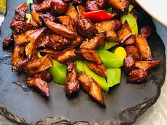 广式雪花牛肉-湖庭壹品鸭王·传统北京烤鸭·别墅私房菜·庭院宵夜(江宁店)