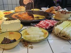 -巴卤社老火锅(四平店)