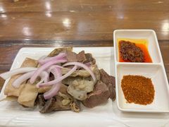 -清真·玛丽亚新疆菜主题餐厅(浙江中路店)