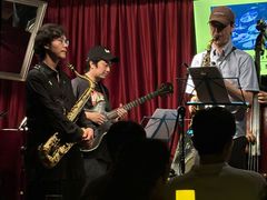 -东岸Cafe 爵士俱乐部