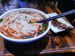 -遵义虾子张六羊肉粉(普陀路店)