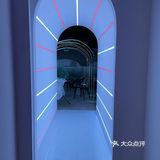 天津·酒咖｜超现代的酒吧咖啡店赛博朋克风格