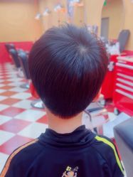 -Devilhands Barbershop男士理容店