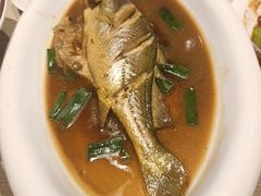-小船渔村•大连菜•大连焖鱼(黄河路店)