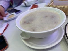 窝蛋牛肉粥-圣丰盛宴酒家(东城店)