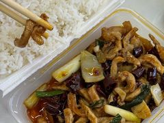 -夜夜香特色板筋盖饭