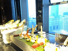 -唐拉雅秀酒店-西锦汇空中BBQ·思创餐厅