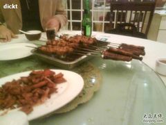 large_l8Tp_52945n241-阿拉丁新疆风味餐厅·清真(罗廊巷店)