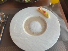 -东方豪景花园酒店·怡景旋转餐厅