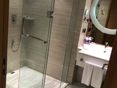 -上海中航虹桥机场泊悦酒店