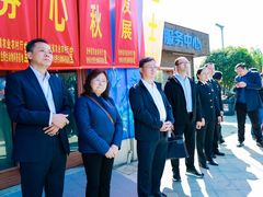 -多彩贵州城极地海洋世界