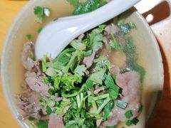 -大众跷脚牛肉馆·非遗传承单位(峨眉山店)