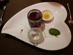 红酒炖雪梨-卡本妮法餐厅·北京和平宾馆
