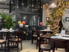 -22ºN BISTRO西餐&酒馆(石奥商业街店)