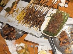-京狮炙燥·精酿烧烤(首经贸店)