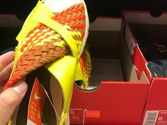 -上品折扣(回龙观店)