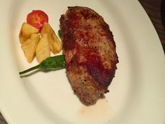 -食间牛排(重庆路万达店)