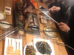 -欢乐牧人蒙古炭烤羊腿(四平路店)