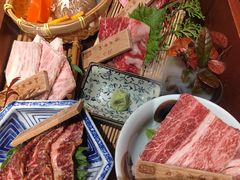 -山川小町·极番烧肉(新地假日广场店)