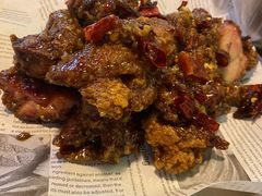 辣椒蒜香-三通炸鸡·삼통치킨