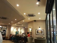 大堂-星巴克(港汇1号办公楼店)