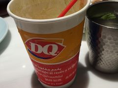 暴风雪-DQ·蛋糕·冰淇淋(周浦万达店)