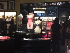 -Victoria's Secret(杭州湖滨银泰in77店)
