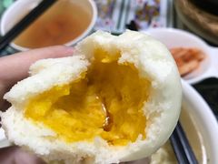 蛋黄流沙包-莅香岛港式餐厅(滨江道店)