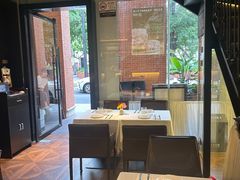 -LESCEDARS Brasserie Bistro香柏树