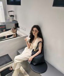 -十六番发型师事务所