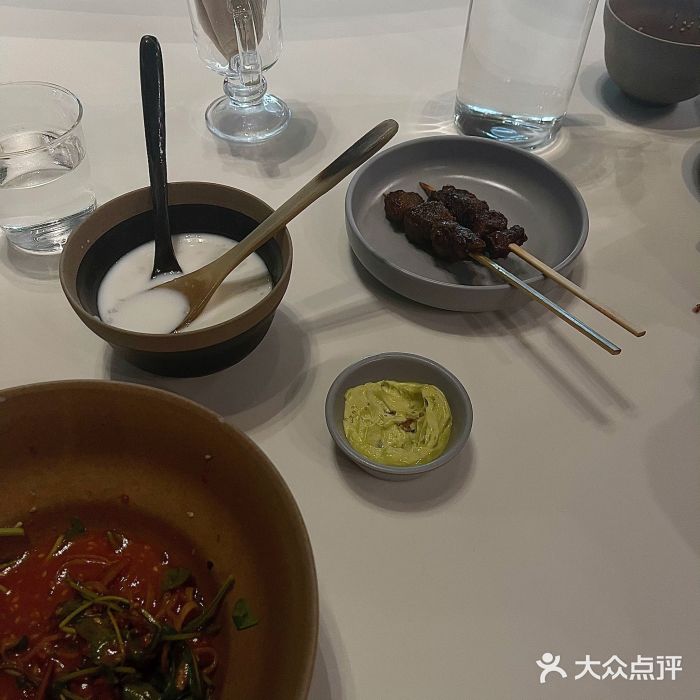 胡麻(静安嘉里店)奶白酒图片