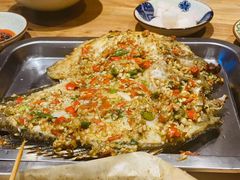 -粉八·云南米线·建水烧烤(常熟路店)