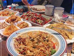 -喝丢一只鞋辣炒海鲜小烧烤(三八广场店)