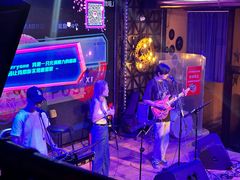 -爱啤精酿·民谣酒馆(滨江店)