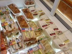 -85度C(生甜甜圈研究工坊·上海平凉店)
