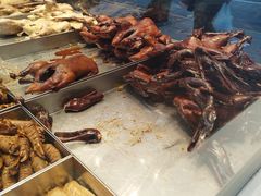 -狗撵鸭(泰山公寓店)