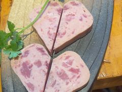 -老牌坊云南鱼豆花火锅(爱建店)
