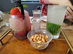 -Mark&Mars Restaurant