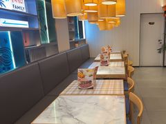 -菲滋意式餐厅(临海银泰店)