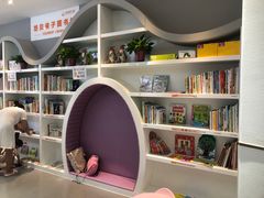 -龙格亲子游泳·水育早教运动中心(绿城店)
