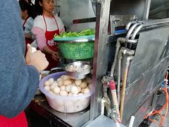-后街女孩肠粉店