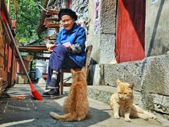 -高荡千年布依古寨旅游景区