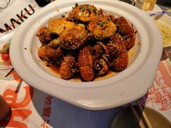 -肥肥虾庄·金牌油焖大虾(汉街SKP店)