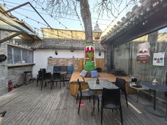 -脚下咖啡·CHILL酒馆(灵光东巷店)
