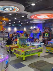 -万达宝贝王(上海浦江店)