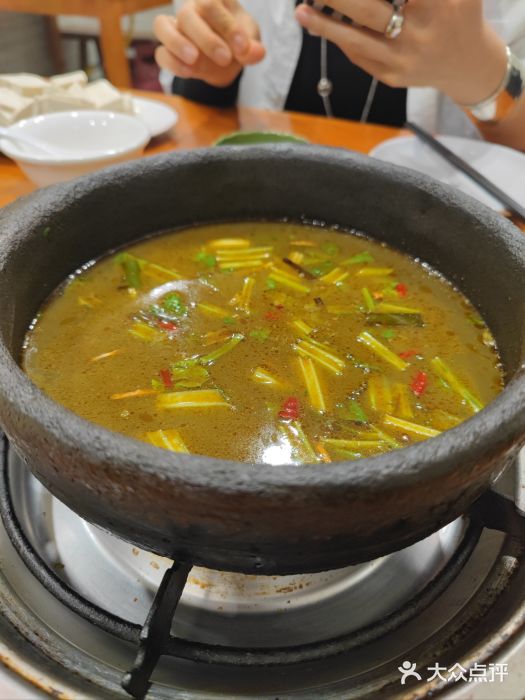 榕江牛瘪牛肉火锅图片