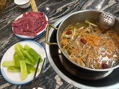 -乳仔牛牦牛汤锅 烤羊排(松潘古城店)